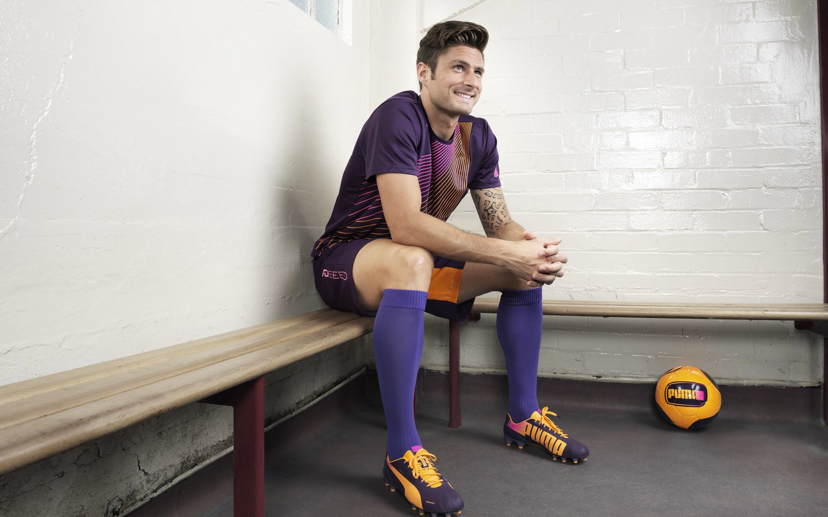 《FIFA》电竞联赛线上淘汰赛激烈进行,冠军争夺激烈,fifa20电竞比赛